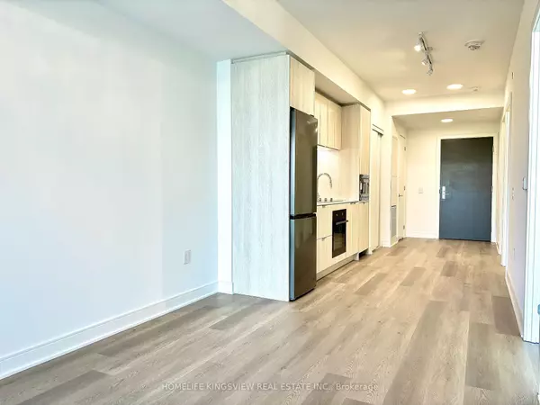 Mississauga, ON L5A 0B1,86 Dundas ST E #507