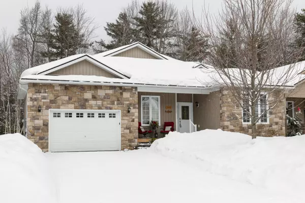 Muskoka, ON P1P 1Z1,148 Pineridge Gate