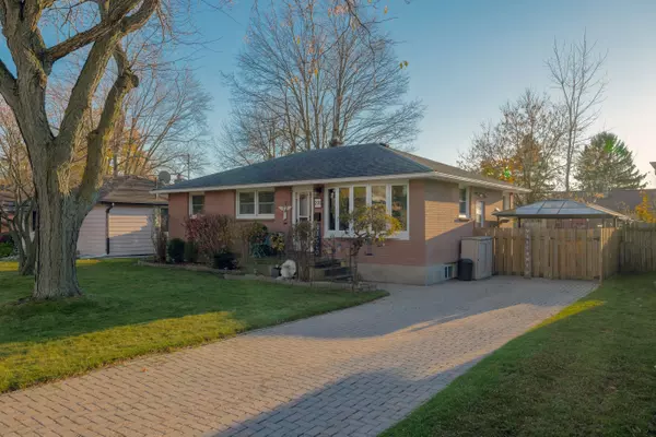 London, ON N5W 5A2,235 MERLIN CRES