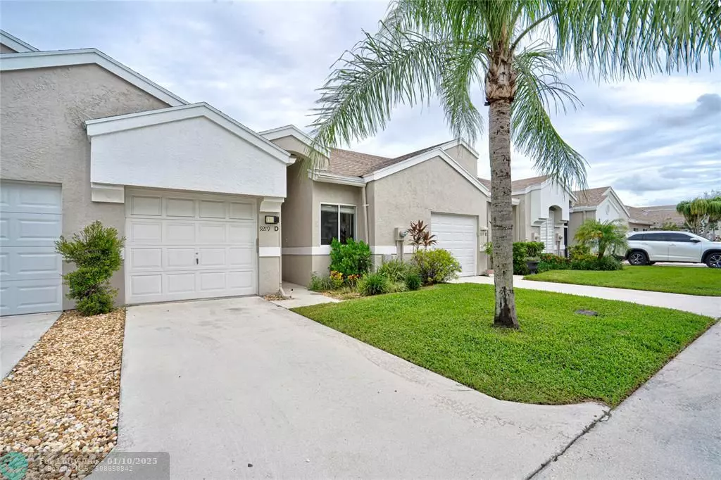 Boca Raton, FL 33496,9219 Vineland Ct  #D