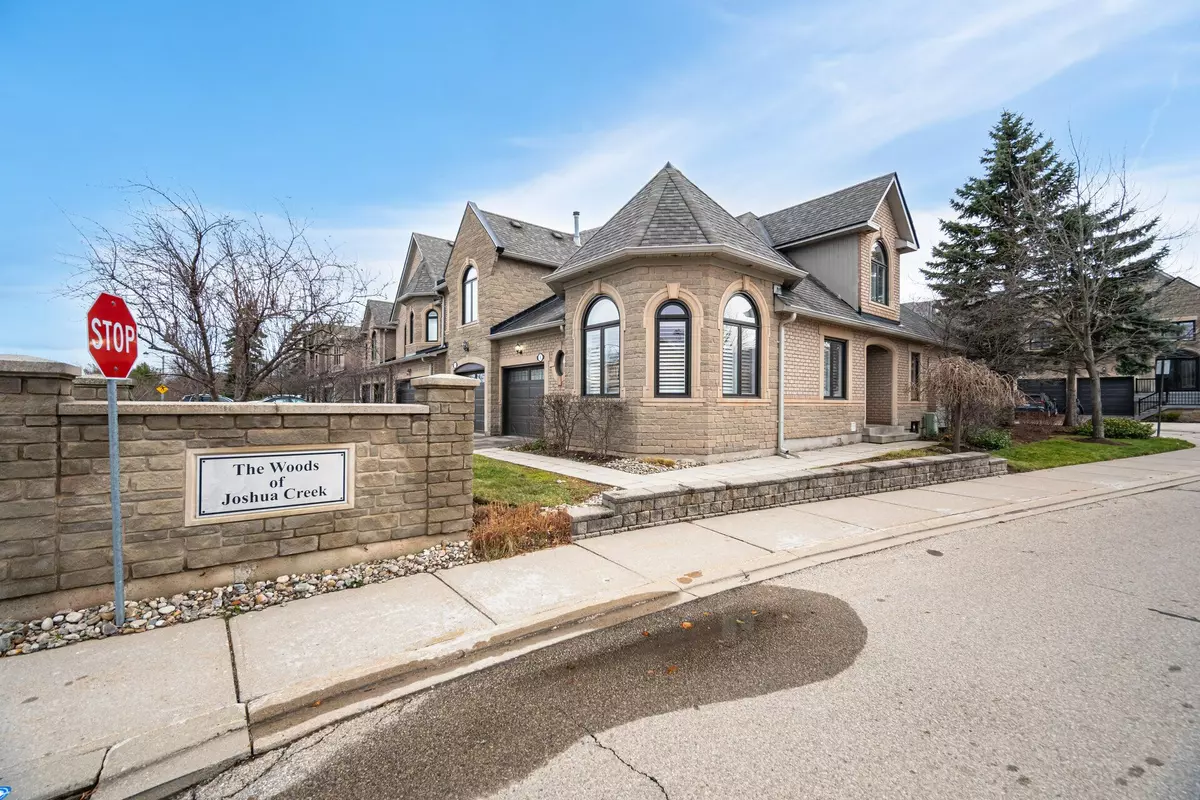 Oakville, ON L6H 6J3,2250 Rockingham DR #1