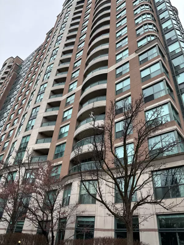 23 Lorraine DR #1010, Toronto C07, ON M2N 6Z6