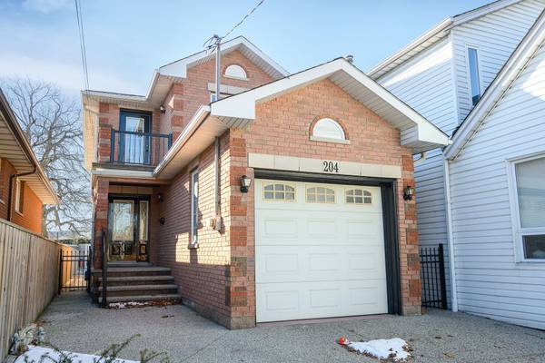 Hamilton, ON L8L 3W9,204 Picton ST E