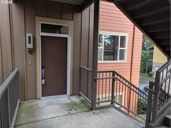 347 RUSTIC PL #12, Eugene, OR 97401