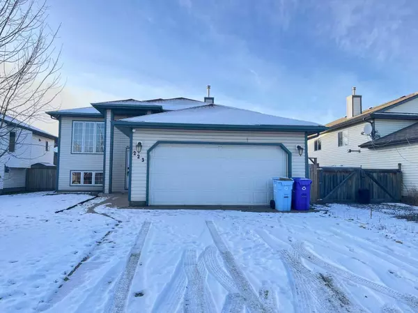 223 Williams DR, Fort Mcmurray, AB T9H 5H2