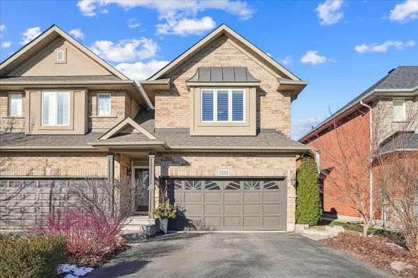 2252 Highcroft RD, Oakville, ON L6M 4Y4