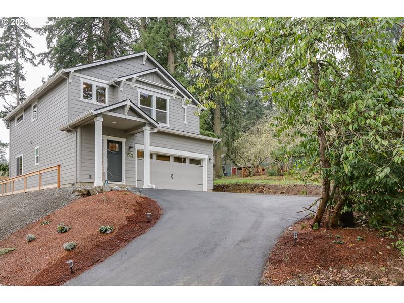 2964 Floral Hill DR, Eugene, OR 97403