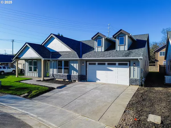 Beaverton, OR 97006,923 SW 174th PL