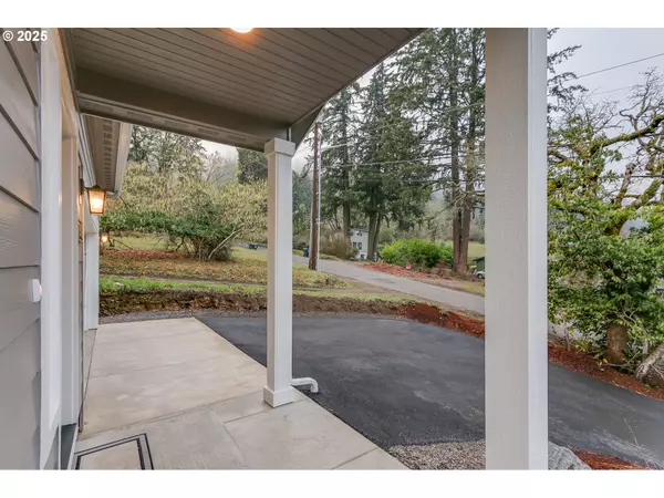 Eugene, OR 97403,2964 Floral Hill DR