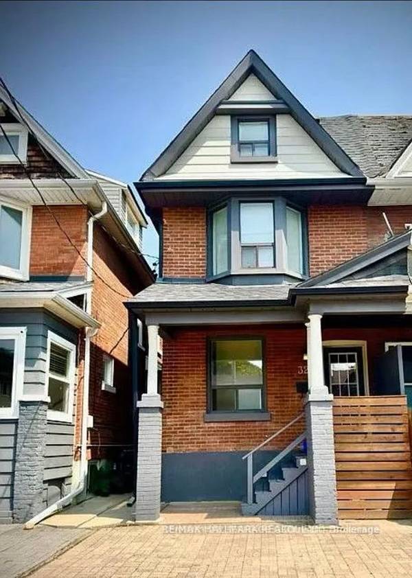 321 Woodbine AVE #Main, Toronto E02, ON M4L 3P3