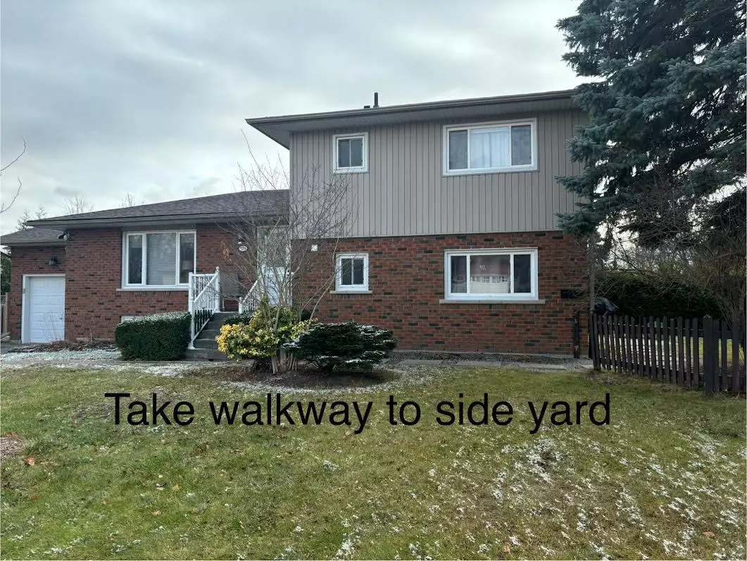 Oshawa, ON L1J 6Y8,789 Tarn CT #Lower