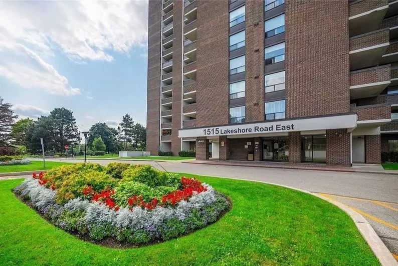 Mississauga, ON L5E 3E3,1515 Lakeshore RD E #1003