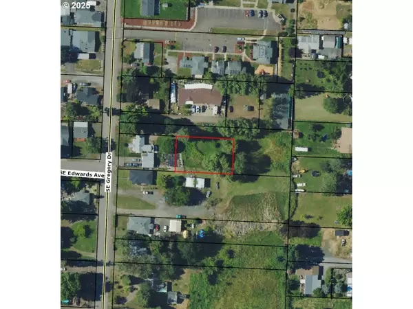 SE GREGORY DR, Winston, OR 97496