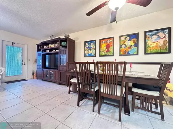 Deerfield Beach, FL 33442,211 Ventnor M  #211