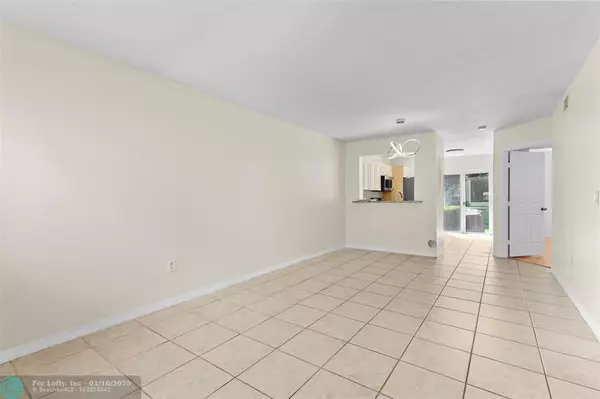 Pembroke Pines, FL 33024,7850 NW 6th St  #104