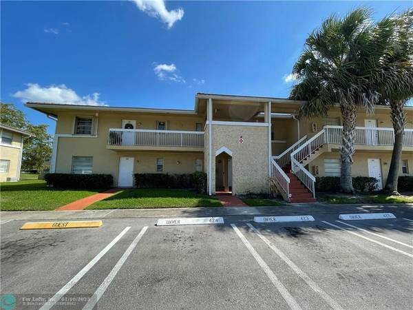 10110 Twin Lakes Dr  #4-B, Coral Springs, FL 33071