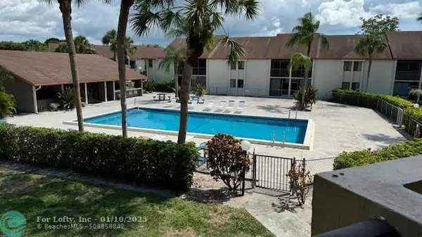 5498 Courtyard Drive  #5498, Margate, FL 33063