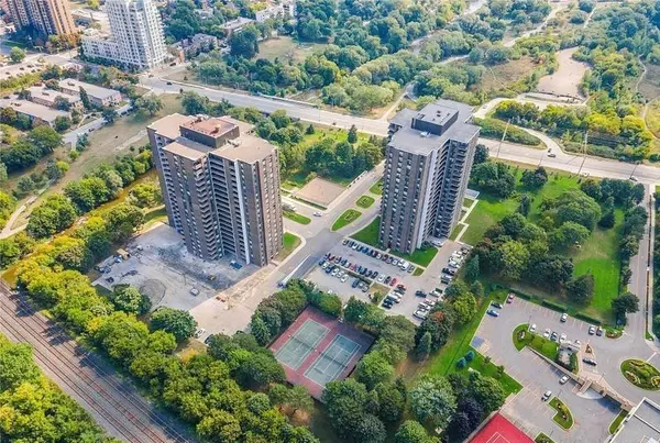 Mississauga, ON L5E 3E3,1515 Lakeshore RD E #1003