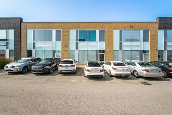 1215 Queensway N/A E #53, Mississauga, ON L4Y 0G4