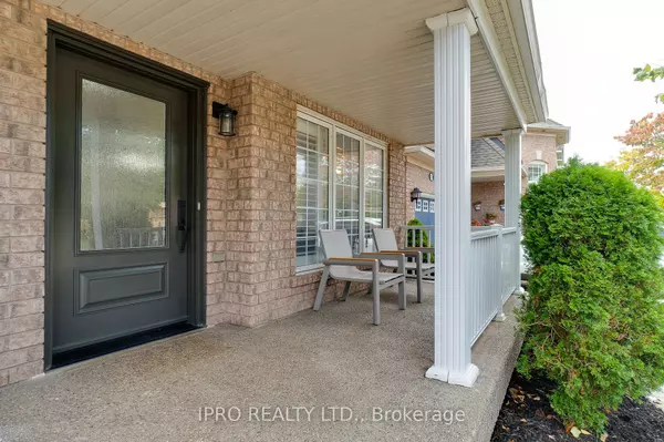 Oakville, ON L6M 4S3,2518 Carberry WAY