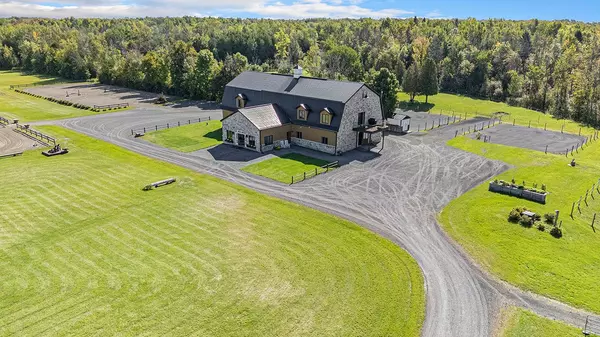 18924 County Road 22 RD, North Glengarry, ON K0C 1T0