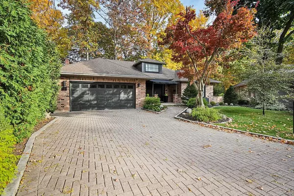 London, ON N6K 4A4,27 Woodgate CT