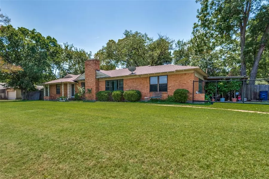 8886 Danville Drive, Dallas, TX 75217