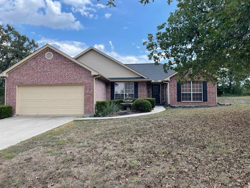 511 Round Hill Way, Runaway Bay, TX 76426