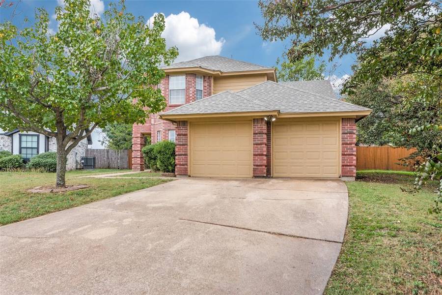 8144 Camelot Road, Fort Worth, TX 76134