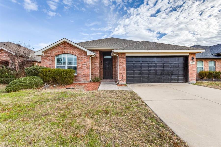 1028 Ingram Drive, Forney, TX 75126