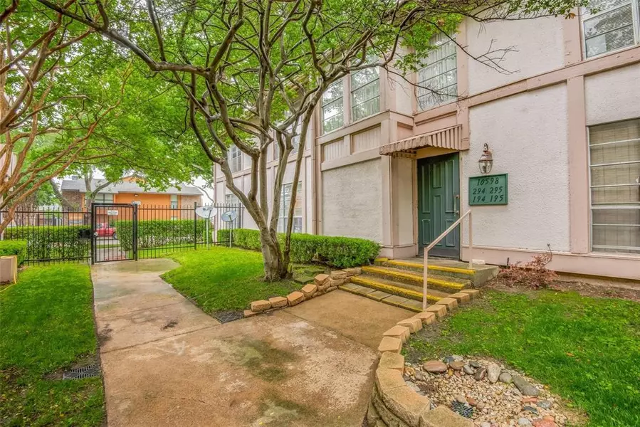 10598 High Hollows Drive #294, Dallas, TX 75230