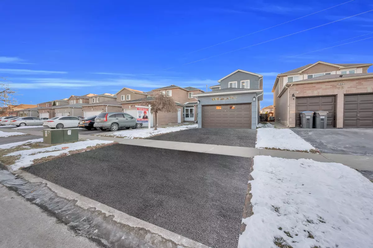 Brampton, ON L6Y 4A3,65 Meadowlark DR