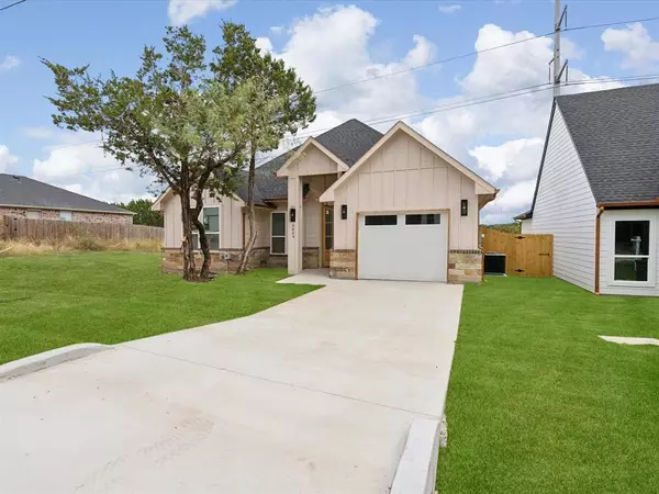 Granbury, TX 76048,5809 Black Pine Circle