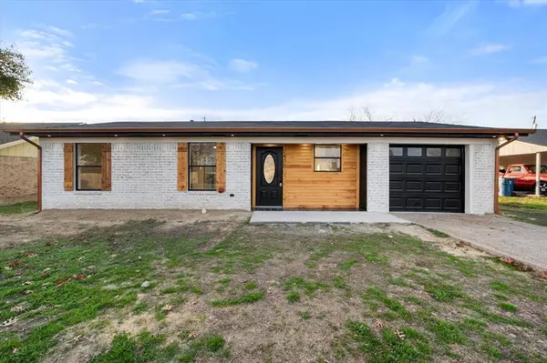 2408 Morris Drive, Corsicana, TX 75110