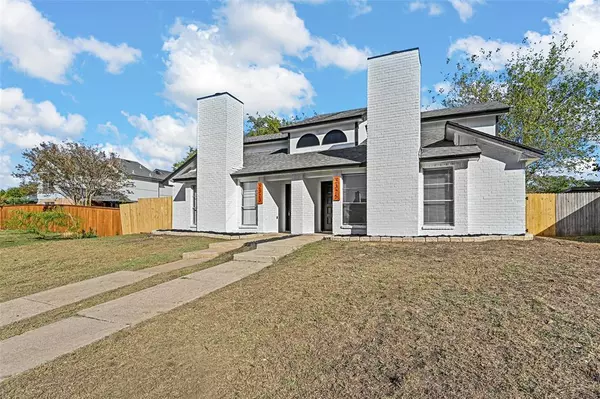 2325 Sherry Street, Arlington, TX 76014