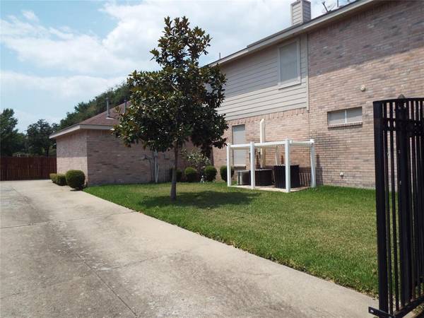 Mesquite, TX 75181,801 Lakedale Court