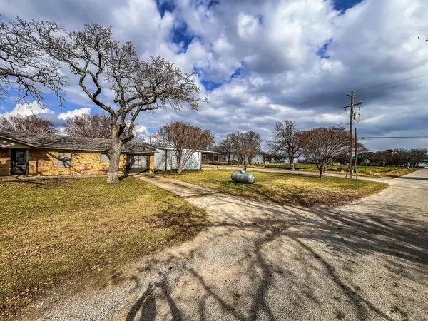 Tolar, TX 76476,206 E 3rd Street