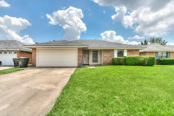 5208 Lauri Lane, Bossier City, LA 71112