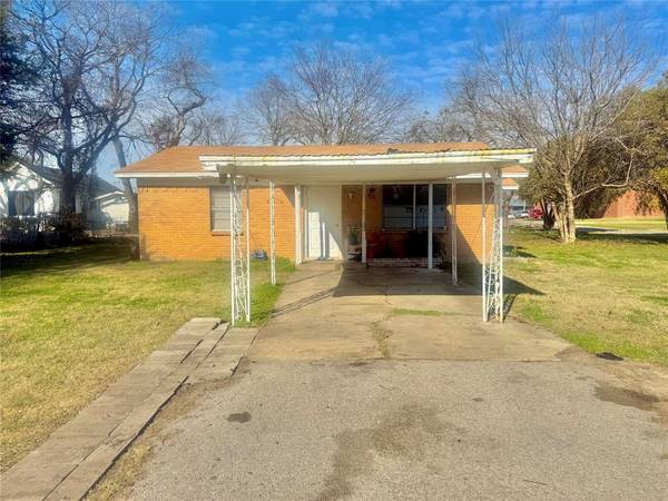 406 S Madison Street, Kaufman, TX 75142