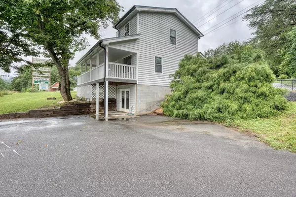 Blairsville, GA 30512,72 Greenbriar