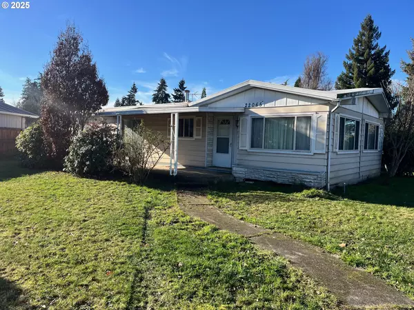 22065 CAMELLIA AVE, Aurora, OR 97002