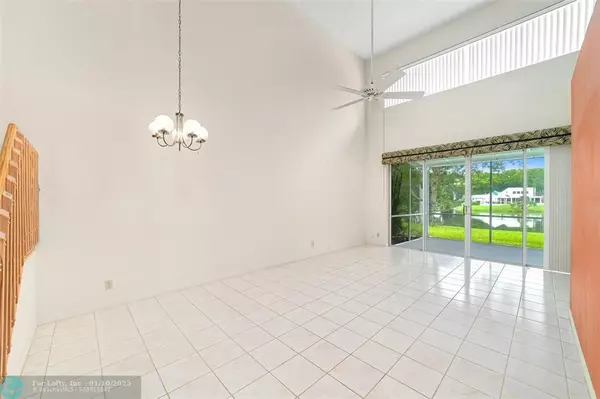 Boca Raton, FL 33433,6069 Old Court Rd  #108