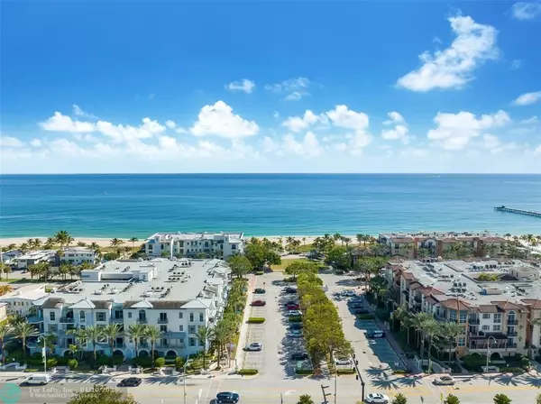 Lauderdale By The Sea, FL 33308,4511 El Mar Dr  #211