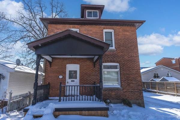 243 Dunlop ST E, Barrie, ON L4M 1B6