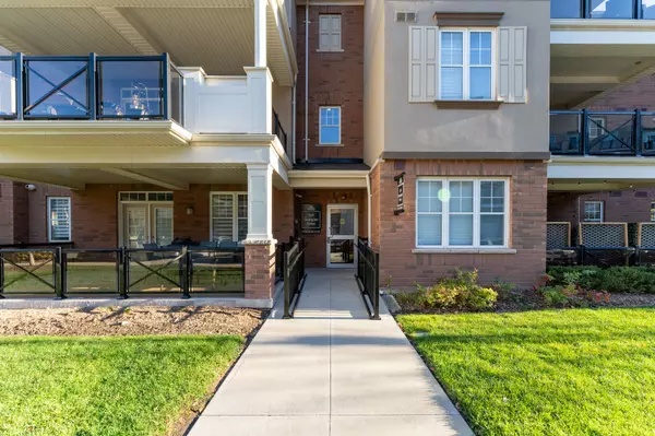 Oakville, ON L6H 0L1,269 Georgian DR #202