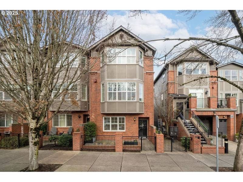 2357 NW QUIMBY ST, Portland, OR 97210