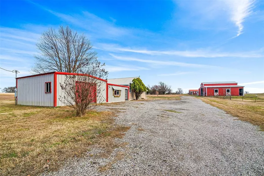 1206 Hall Road, Sherman, TX 75090