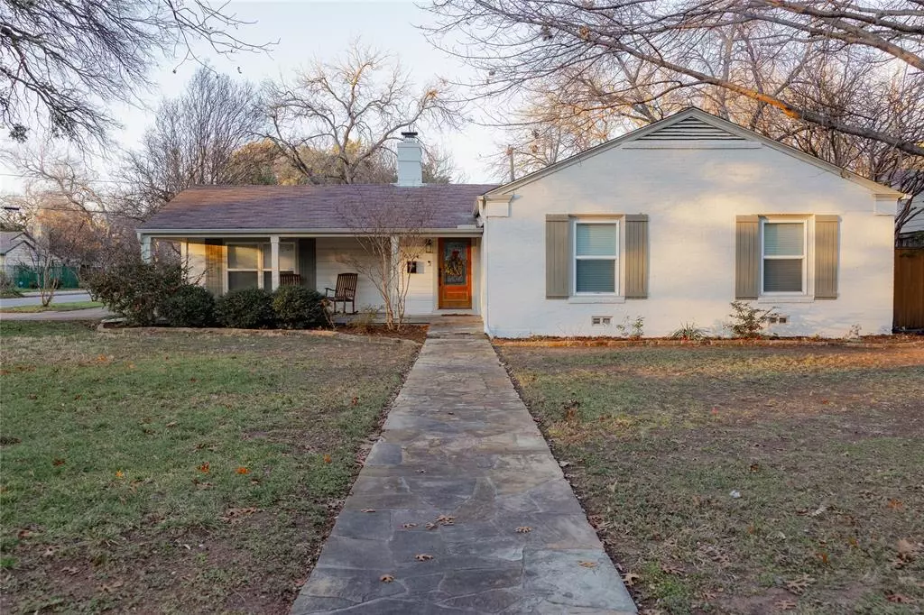 Fort Worth, TX 76116,6344 Locke Avenue