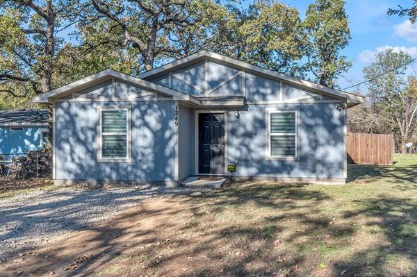 1249 Lindale Terrace,  Pelican Bay,  TX 76020