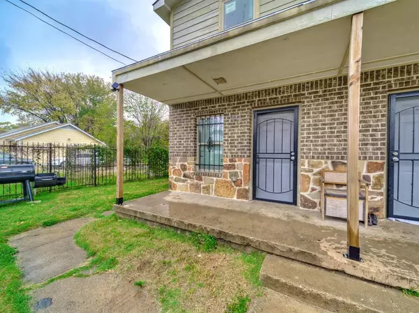 Dallas, TX 75215,1645 Elsie Faye Heggins Street